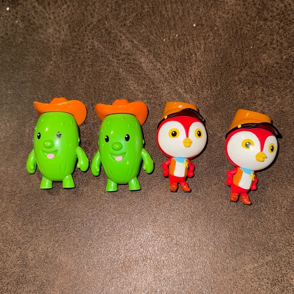 Disneys Sheriff Callie Toby‎ and Peck small figurines